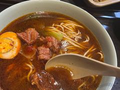 -亮亮面馆(经六路店)