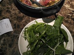 精品鲶鱼锅-猪啊牛呀羊啊铜盘烤肉(正大广场店)