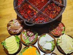 -白乐天毛肚火锅馆(南滨路店)