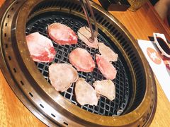 -肉魁屋·烧肉·烧鸟·酒场(高新店)