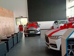 -比亚迪上海弘仁4S(杨浦店)