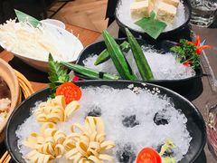 -捞王锅物料理(上海世茂广场店)