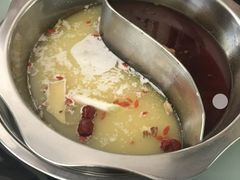 鸳鸯锅底-小四川老火锅(欧风店)