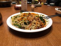 老滇凉米线-老滇山寨•云南特色菜•地方菜•民族风情歌舞表演(金碧店)