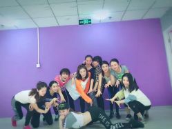 点击看大图 -TOMBOY爵士舞韩舞舞社