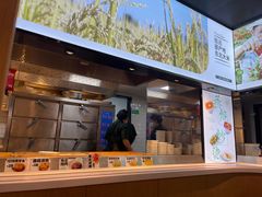 门面-老乡鸡(上海品尊国际中心店)