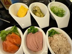 -亮马河饭店翠雅咖啡厅