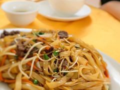 干炒牛河-大戚饭店(泰华路店)