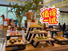 -大中华希尔顿酒店-念自助餐·嗨啤·小龙虾