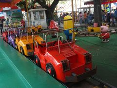 -顺德大良半月城游乐场