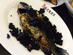 -老鼎万春卤菜(鹭湖宫8区店)