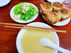 -宝瑞门钉肉饼店