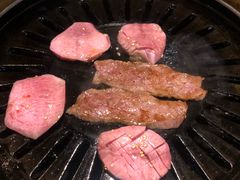 -炼火烤肉店