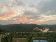 -清远熹乐谷温泉度假酒店