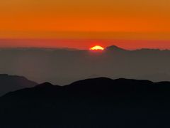 -黄山光明顶山庄