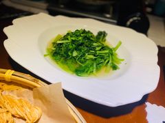 青菜-魏铭鱼头捞饭(晋阳路店)