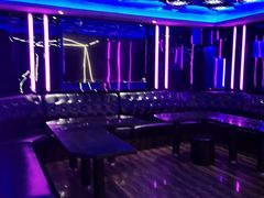 -环球梦主题KTV(曲阳生活购物中心店)