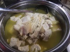 手工豆腐炖咸肉-国生茶庄·地道农家菜团建活动