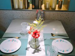 餐具摆设-蜜桃花开·中西融合菜E&W(南长街店)