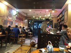 大堂-地锅公社·现炒地锅鸡·地锅鱼·夜宵(罗锦路店)