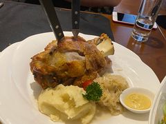 德式猪肘-申德勒加油站西餐厅Schindlers Tankstelle(上海外滩店)