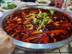 -蛙一刀·麻椒鱼火锅(金仙桥店)