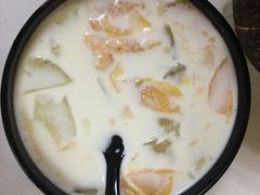芒果椰奶清补凉-志龙皇冠吃货椰子铺