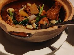 -八府香鸭·啫啫煲(华山路店)