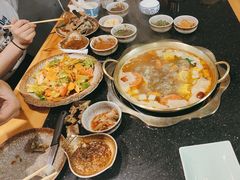 -顶顶汤火牛排火锅·经典铜锅涮肉