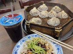 羊肉灌汤小笼包-西安贾三灌汤包·回坊小吃·清真炒菜(北院门总店)