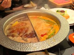 -牛YO寿喜烧·铁板烧和牛火锅自助(市府恒隆店)