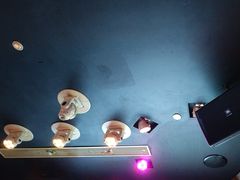 -温莎KTV(珠江路店)