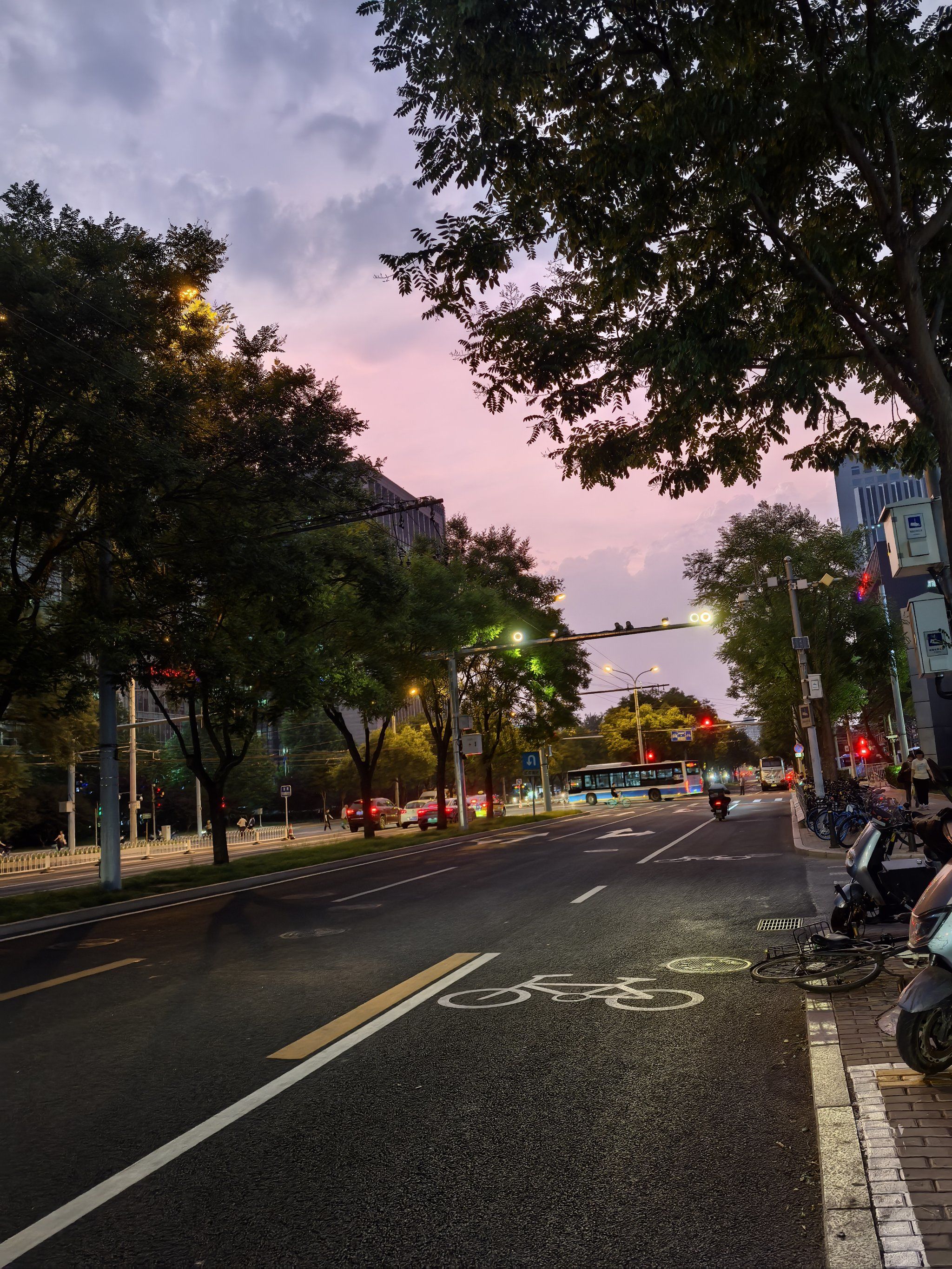 分享治愈系风景 #最美的风景在路上而不在终点 #我拍到的治愈系风鞍