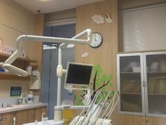 -上海仁爱医院口腔科 · 种植