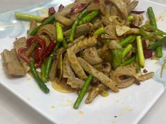 -三江源美食城