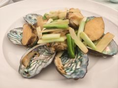 葱姜炒鲍鱼-必点海鲜·海肠捞饭大王(滨江道店)