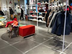 -NIKE KICKS LOUNGE体验店(北京新中关店)
