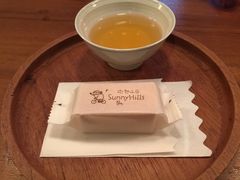 凤梨酥-微热山丘(台北民生公园门市店)