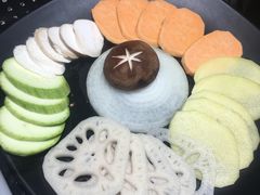 -三国惹火烤肉·中日韩烤肉集合店(百草路店)
