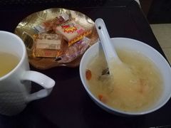-咕嘟草帽鱼·牛奶一样的鲜鱼汤(天鹅湖万达广场店)