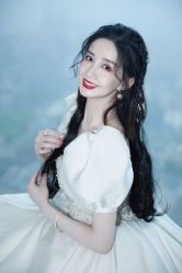 -拉瑞娜LaReine婚纱礼服高级定制