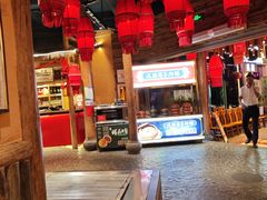 -老滇山寨•云南特色菜•地方菜•民族风情歌舞表演(金碧店)