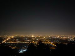 -鬼笑石后山停车场