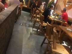 大堂-聚点串吧·北京烧烤(赵登禹路店)