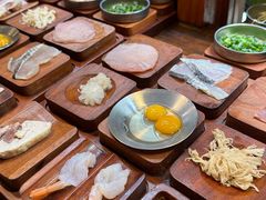 -银米·云南传统过桥米线(双廊黑金冠店)