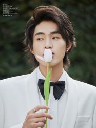 -至臻微拉婚纱摄影