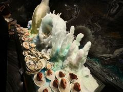 -雍容荟帝王蟹活龙虾展台自助(IFS黑金店)
