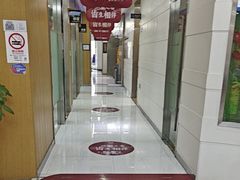 -雅悦齿科(顾村公园店)