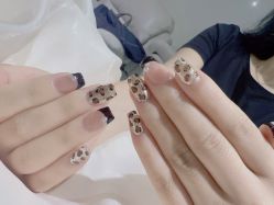 -荷茉里美甲美睫