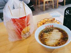 -朱鸿兴面馆(镇湖店)
